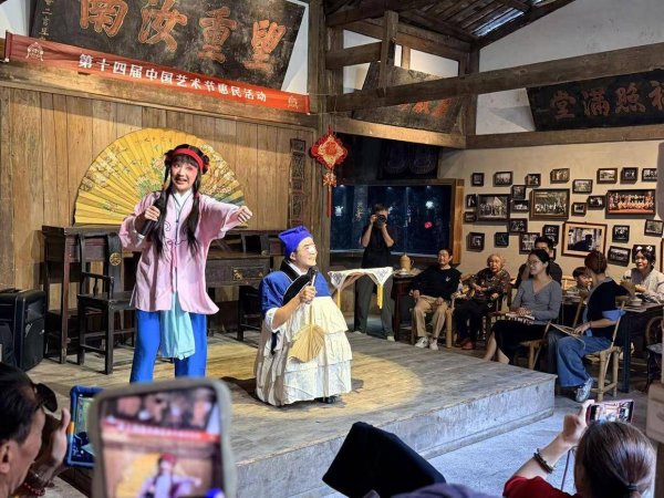 普汇网 “家门口”的艺术节